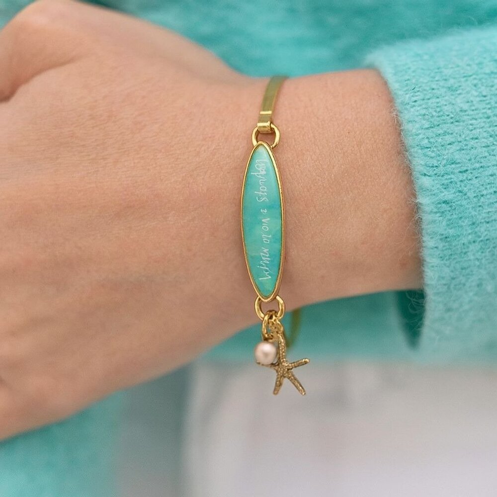 Bracelet Mint Wish Upon A Starfish Surfboard w Goldtone Starfish Charm Bangle